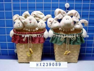 three-white hare head in basket 2/s