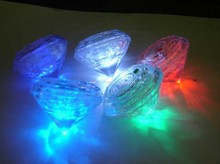 Flashing Diamond-shaped Ice Cubes images
