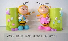 Polyresin Bee W/Pencil Vase images
