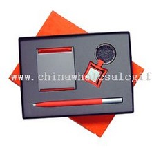 Promotion pen sets includes mirror keychain pen images